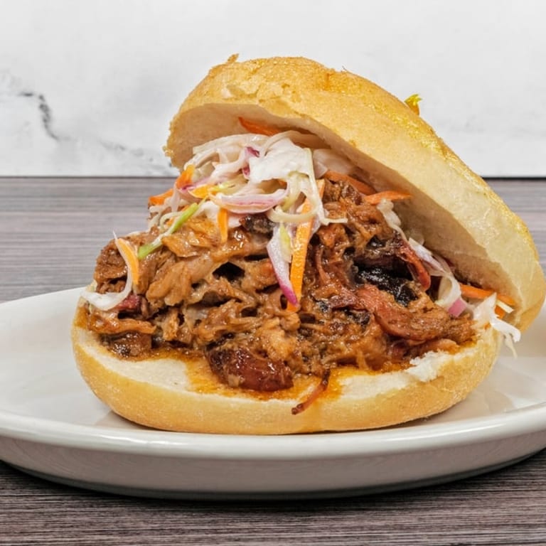 Pulled Pork Sandwich: A Southern BBQ Delight